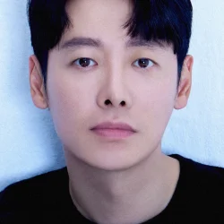 김동욱