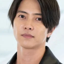 山下 智久