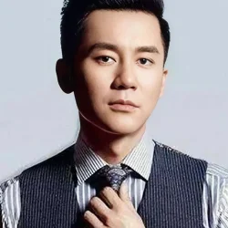 李晨