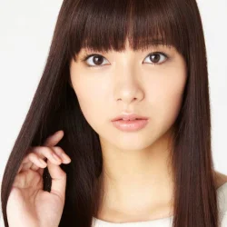 新川優愛