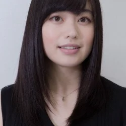 冨手麻妙