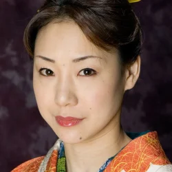 若林美保