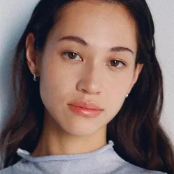 水原希子