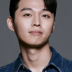 김우겸