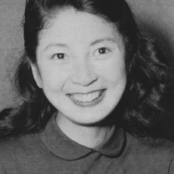 河内桃子