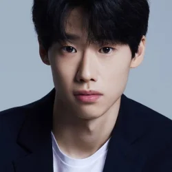 김민