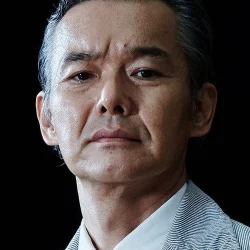 渡部篤郎