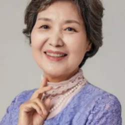 권민경