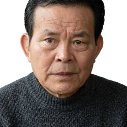 井川比佐志