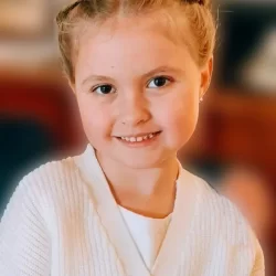 Адела Хешова