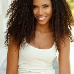 Arayna Eison