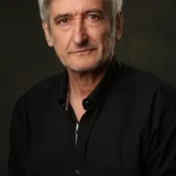 César Cambeiro