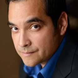 Dominic Flores