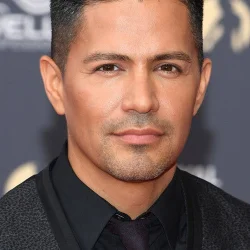 Джей Эрнандес
