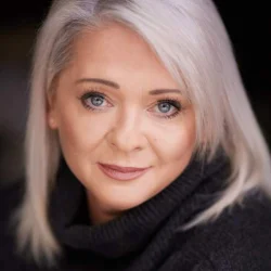 Елена Стежко
