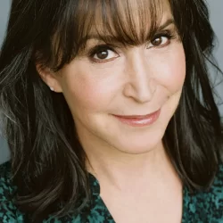 Gina Hecht