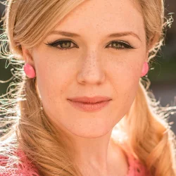 Harriet Dyer