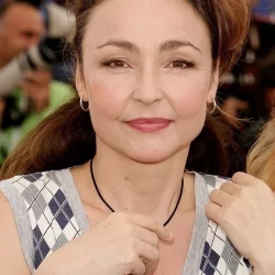 Катрин Фро