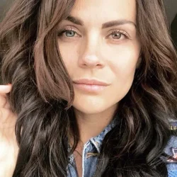 Laura Carmine