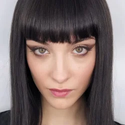 Лера Абова