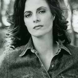 Lisa Blount