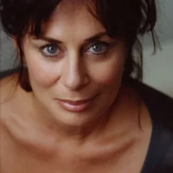 Mimi Kuzyk
