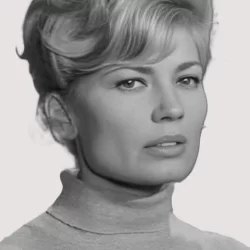 Nadia Sanders