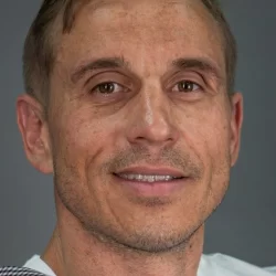 Роман Серёгин