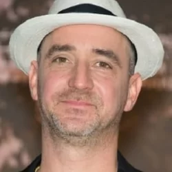 Sean Gullette