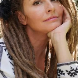 Simmone Mackinnon