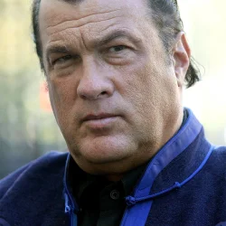 Стивен Сигал