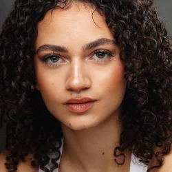 Thalia Elansari
