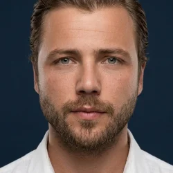 Tolga Sarıtaş