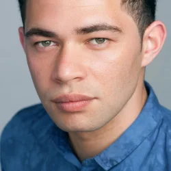 Винни Беннетт