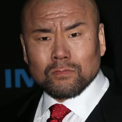 Woon Young Park